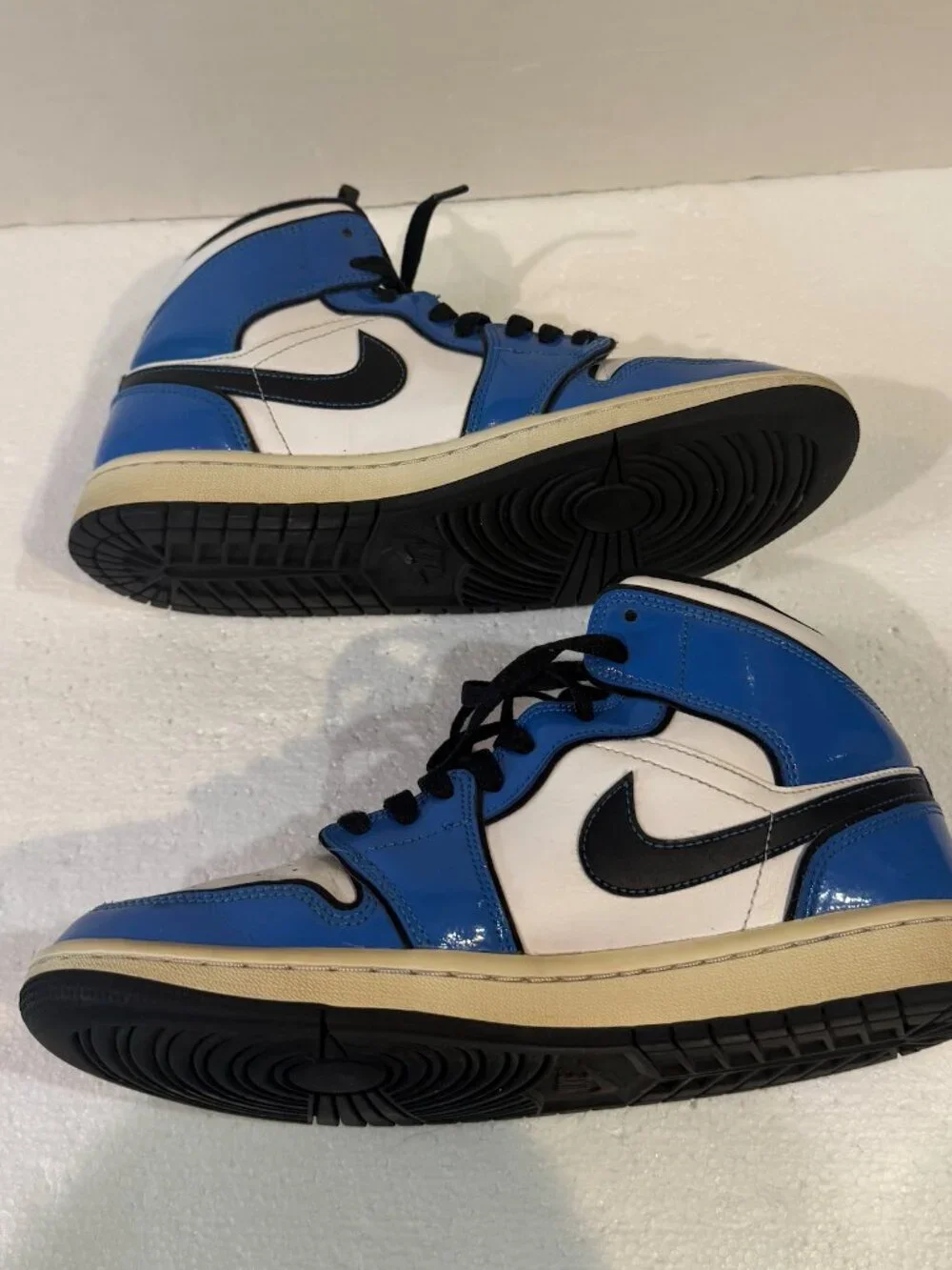 Nike Air Jordan 1 Mid SE 